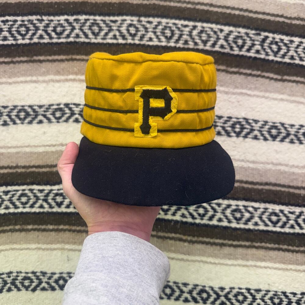 Vintage 80's MLB Pittsburgh Pirates Pillbox Yellow Black Striped Hat Cap 7 1/4 L